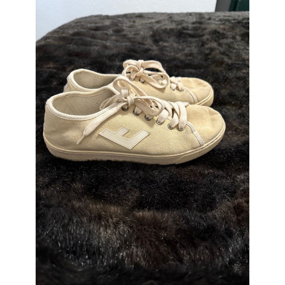 Flamingos Life Shoes Womens 39 / 8.5 White Canvas Walking Lace Trainers Sneakers